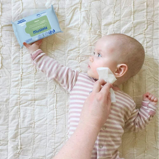 Mustela Gentle Cleansing Wipes with Avocado 60 Wipes - Face & Body — BambiniJO Jordan