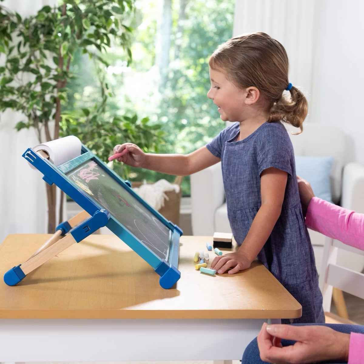 Melissa & Doug - Wooden Double-Sided Tabletop Easel Melissa & Doug - Wooden Double-Sided Tabletop Easel
