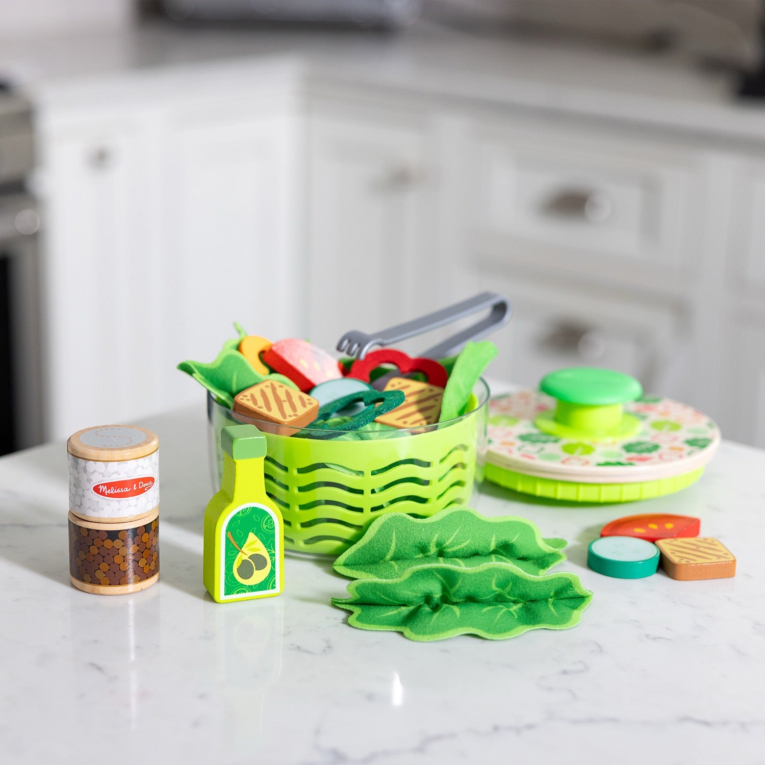 Melissa & Doug - Salad Spinner Play Set Melissa & Doug - Salad Spinner Play Set