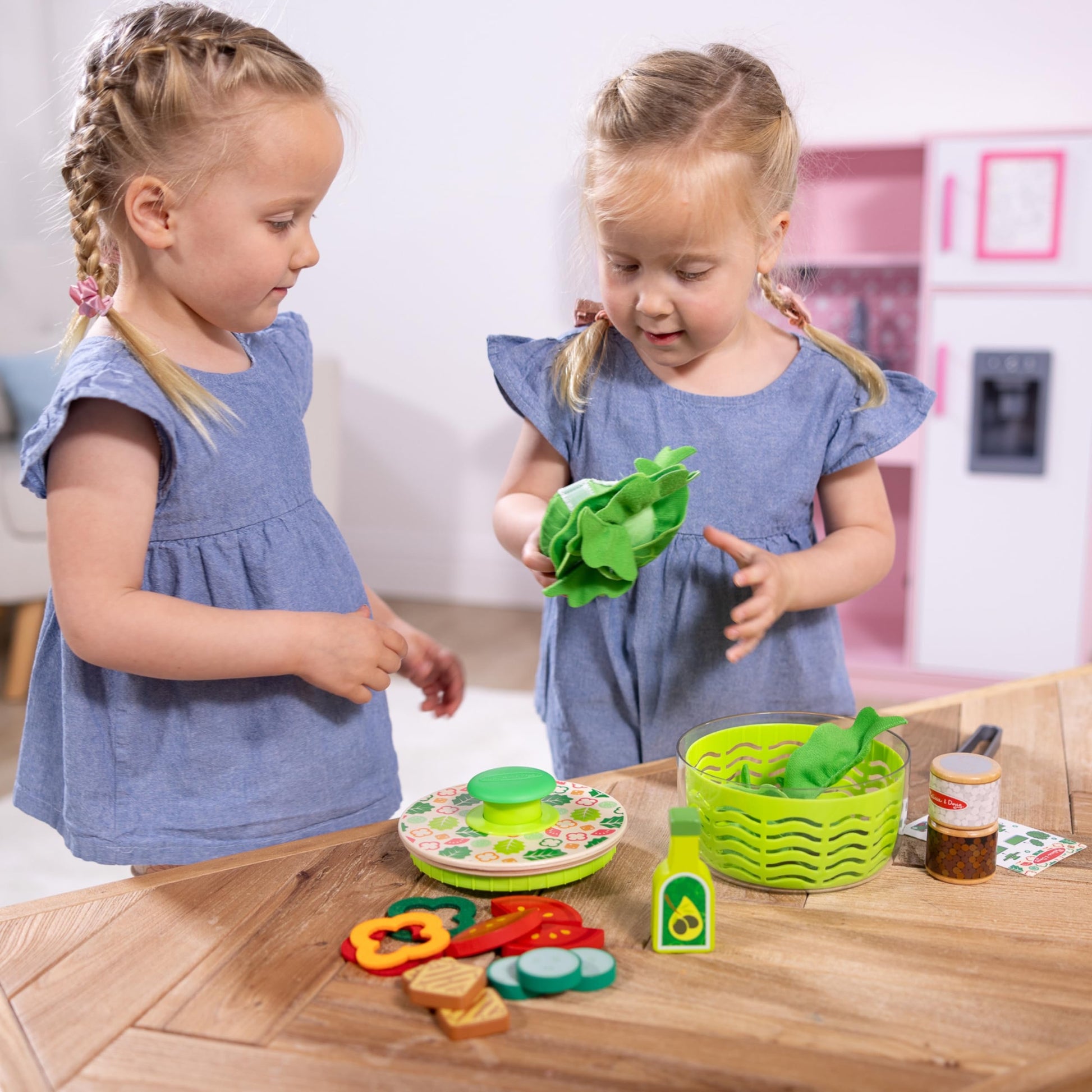 Melissa & Doug - Salad Spinner Play Set Melissa & Doug - Salad Spinner Play Set