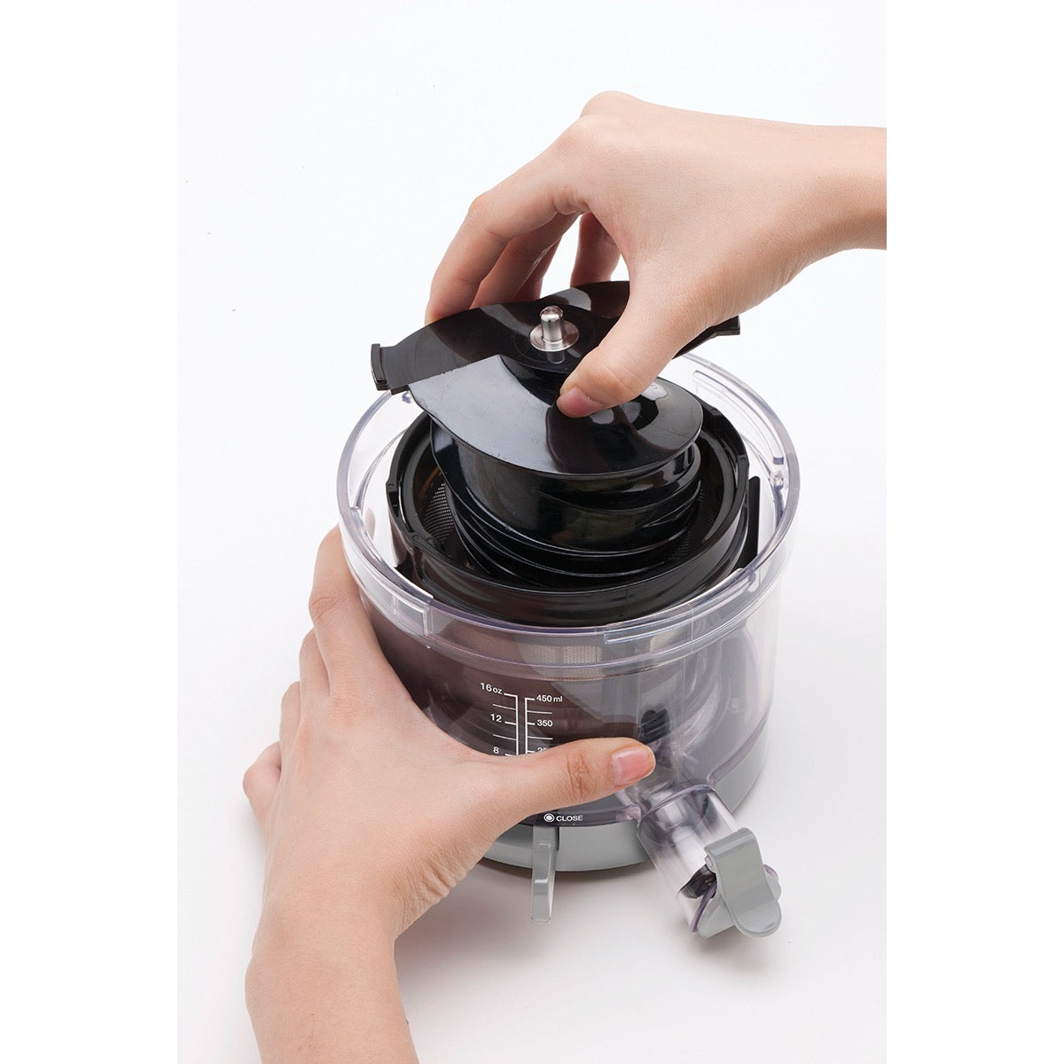 Smeg - Slow Juicer | 50's Style Aesthetic | Pastel Blue Smeg - Slow Juicer | 50's Style Aesthetic | Pastel Blue