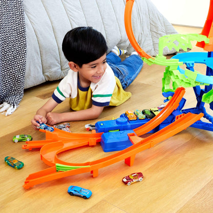 Hot Wheels - Stunt Tracks Toy Race Car & Track Set