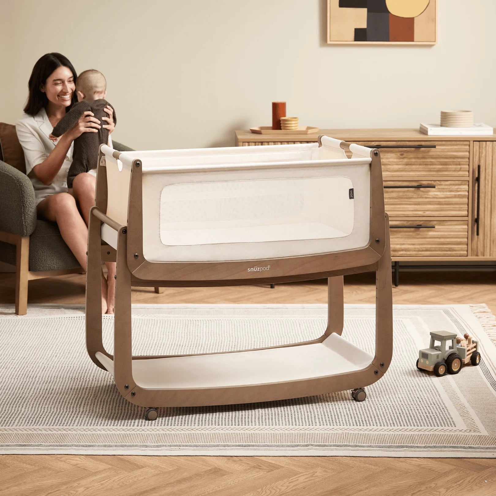 Snuz - SnuzPod5 Bedside Crib | Walnut Snuz - SnuzPod5 Bedside Crib | Walnut