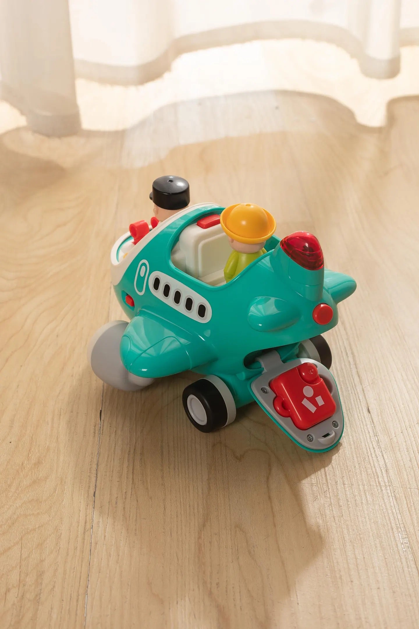 HOLA - Remote-controlled Airplane