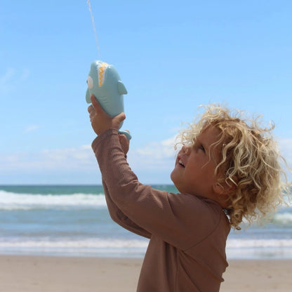 صني لايف - رشاشات مائية | سمكة قرش زرقاء فاتحة