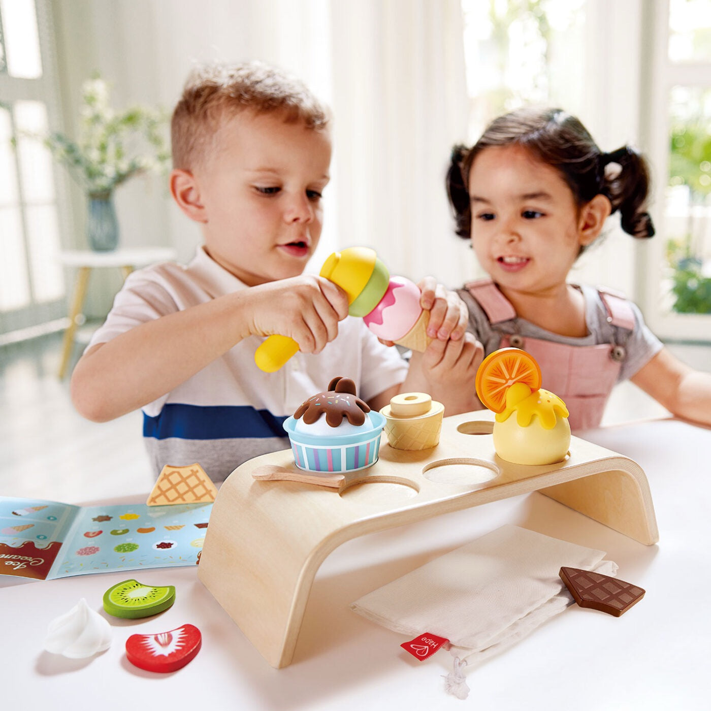 Hape - Creamy Dreamy Ice Cream Corner