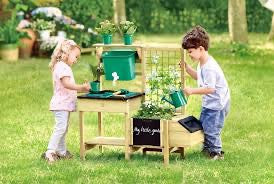Hape - طاولة الزراعة واللعب Hape - طاولة الزراعة واللعب
