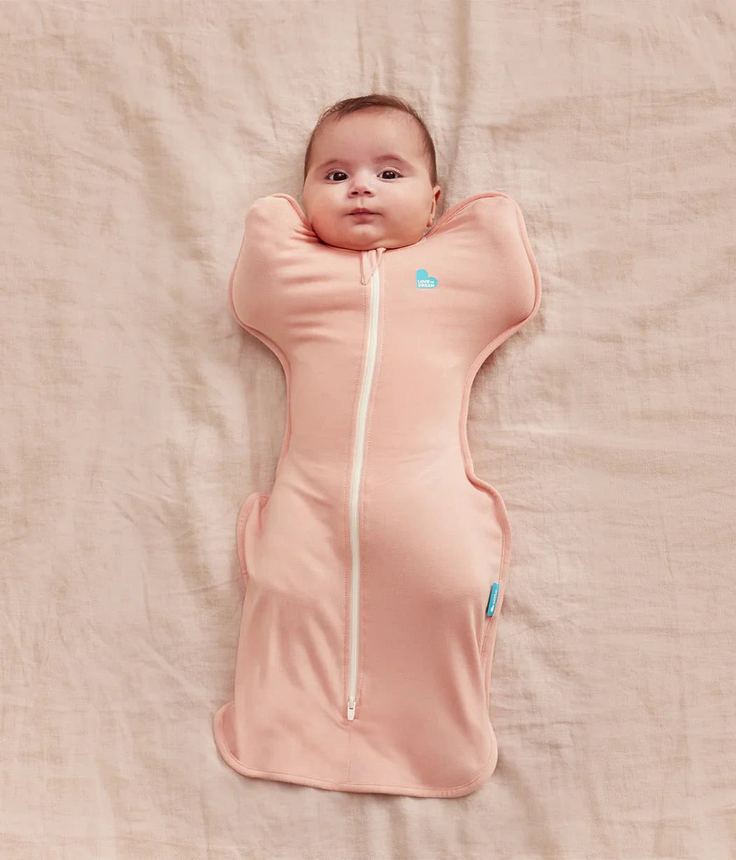 لاف تو دريم - كيس نوم للأطفال - Swaddle UP™  قابل للتمدد | 0.2 توغ | وردي فاتح | صغير