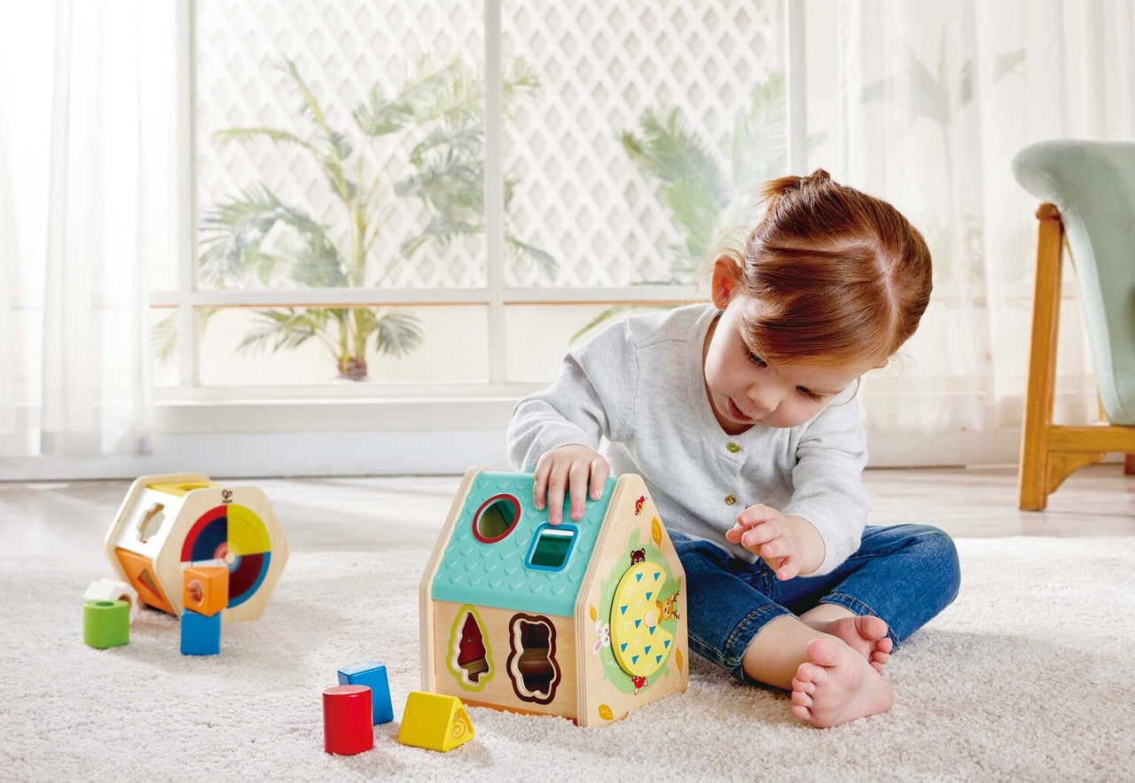 Hape - Critter House Shape Sorter Hape - Critter House Shape Sorter