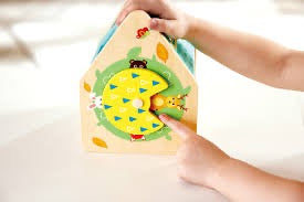 Hape - Critter House Shape Sorter Hape - Critter House Shape Sorter