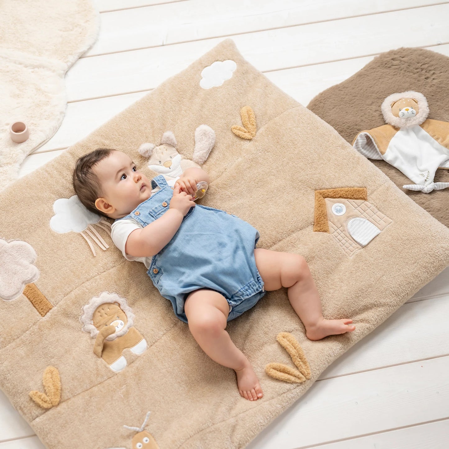 Nattou -  FLO, ERNEST & OLI Activity Mat | 80x100 cm | Ernest Light Brown