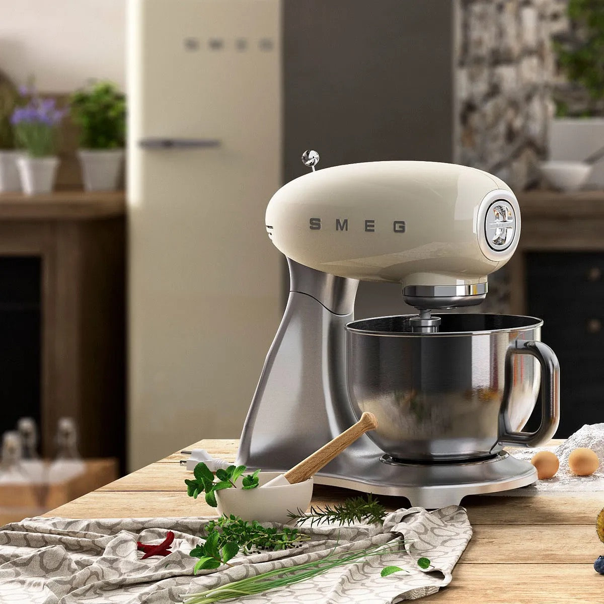 Smeg - Stand Mixer | 50's Style Aesthetic | Cream Smeg - Stand Mixer | 50's Style Aesthetic | Cream