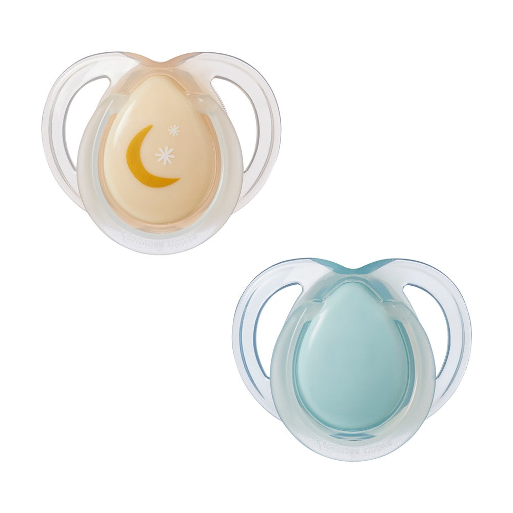 Tommee Tippee Night Time Soother | 0-6m | Glow in the Dark | 2 Soothers Blue
