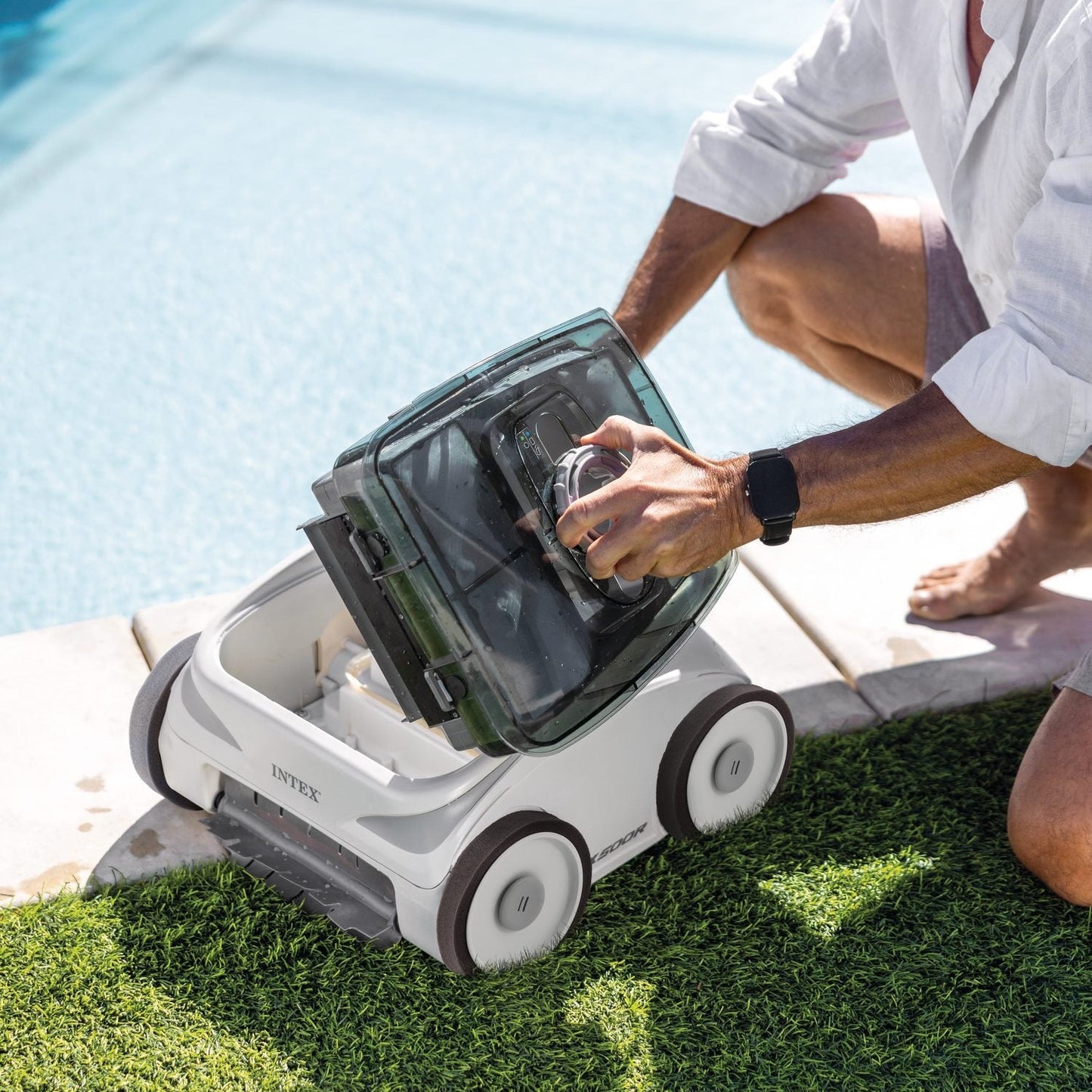 Intex - Pool Cleaning Robot