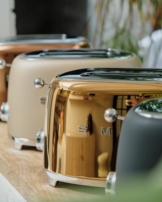 Smeg 2-Slot Toaster Matt White — BambiniJO Jordan