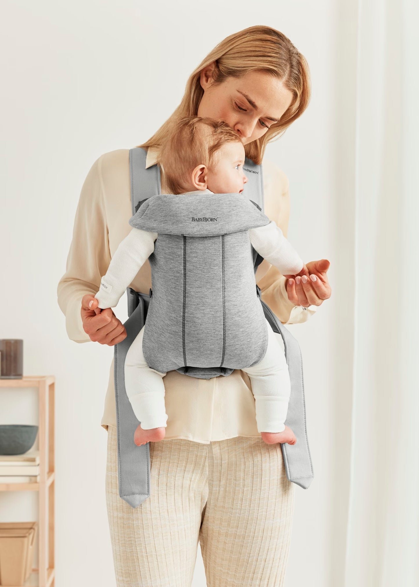 BabyBjörn - Baby Carrier Mini | 3D Jersey | Light Grey