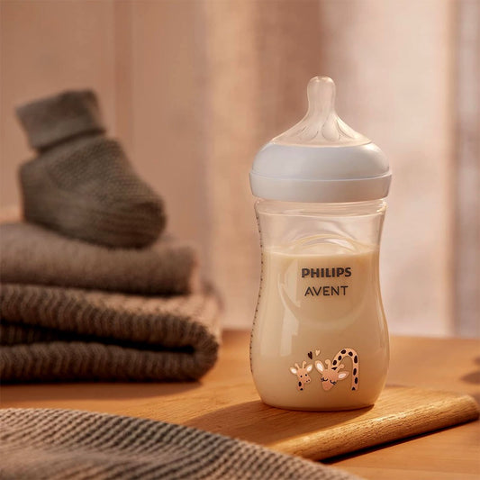 Philips Avent Natural Baby Bottle 260ml 1m+ Giraffe — BambiniJO Jordan