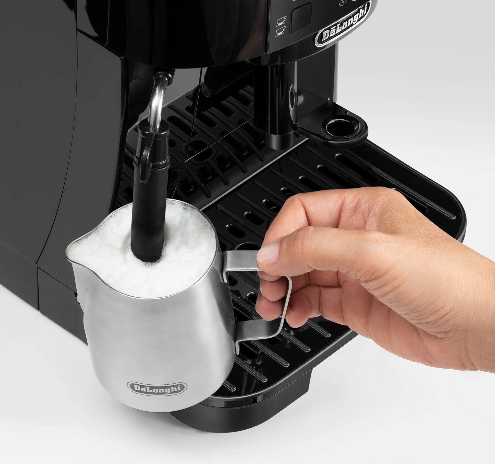 De'Longhi - Magnifica S Bean To Cup Coffee Machine | ECAM12.121.B De'Longhi - Magnifica S Bean To Cup Coffee Machine | ECAM12.121.B