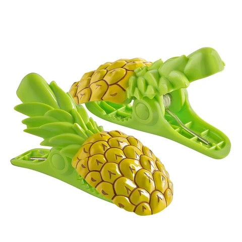 O2COOL - Beach Towel Boca Clips | Pineapple