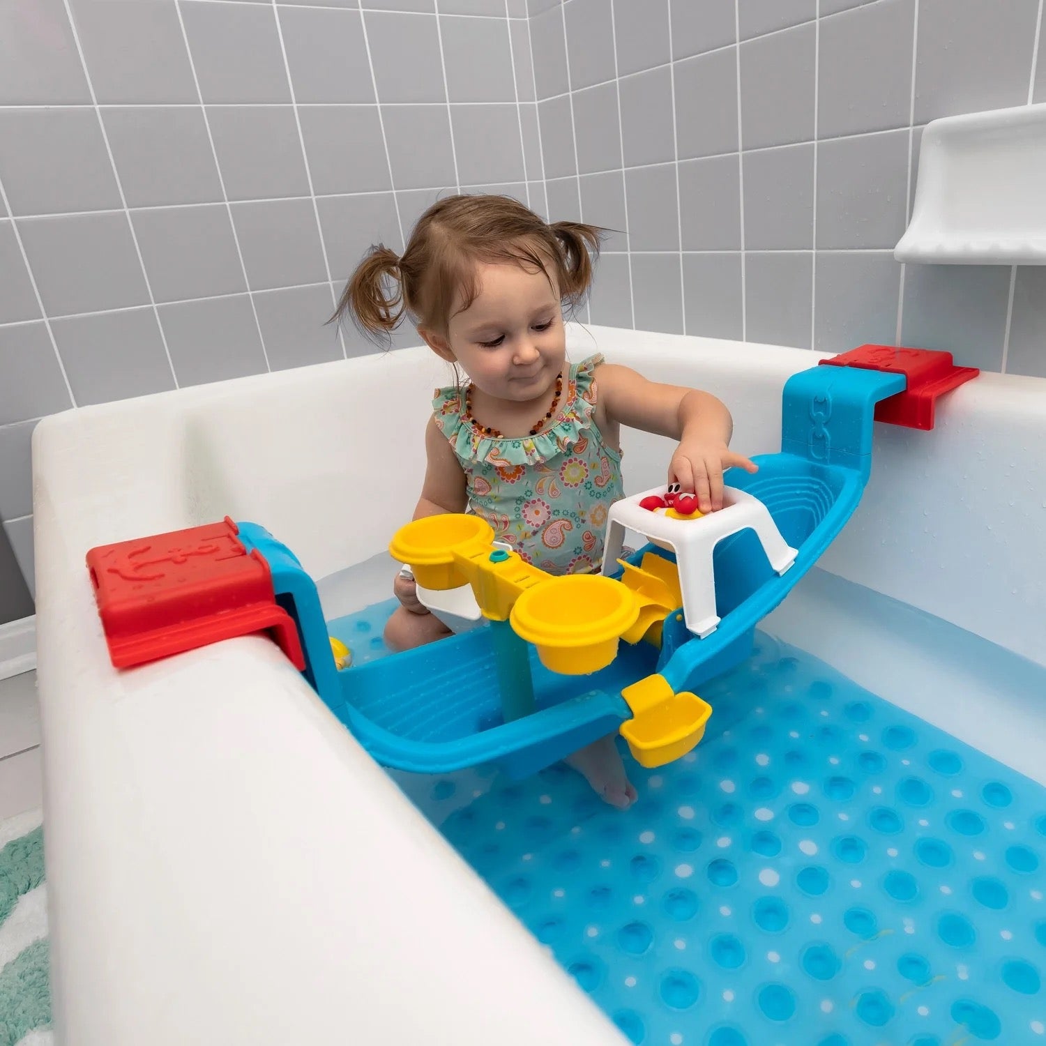 Step2 - Nautical Rain Showers Bath Set Step2 - Nautical Rain Showers Bath Set