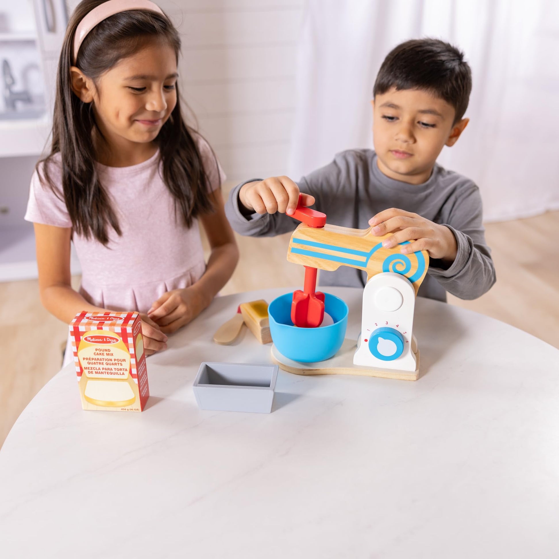 Melissa & Doug - WOODEN MAKE-A-CAKE MIXER SET Melissa & Doug - WOODEN MAKE-A-CAKE MIXER SET