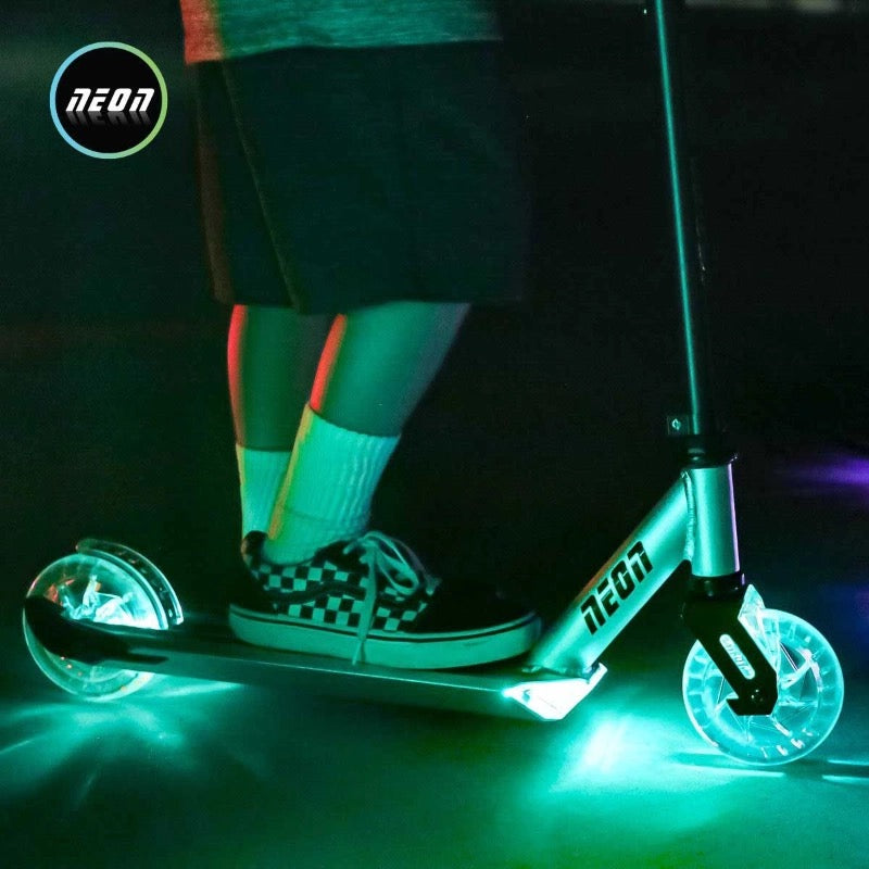 Yvolution - Neon Ghost Scooter | 5-9 Years Yvolution - Neon Ghost Scooter | 5-9 Years