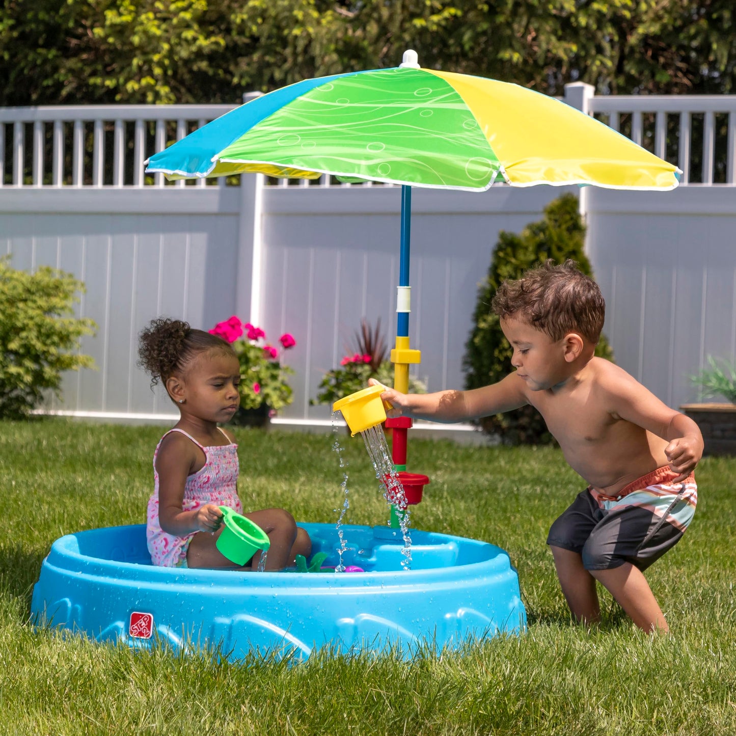 Step2 - Play & Shade Pool With Umbrella