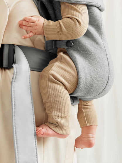 BabyBjörn - Baby Carrier Mini | 3D Jersey | Light Grey