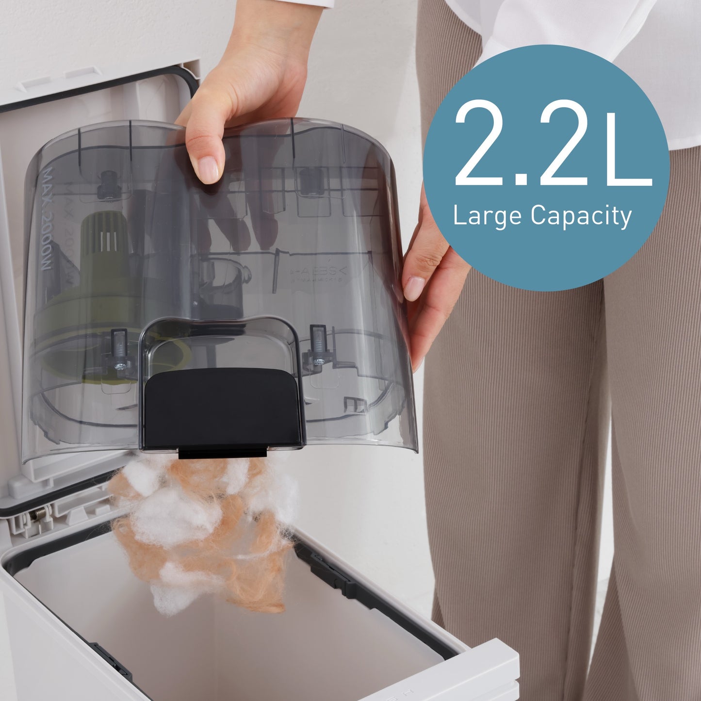 Panasonic - Vacuum Cleaner | 2000W | Bagless Canister