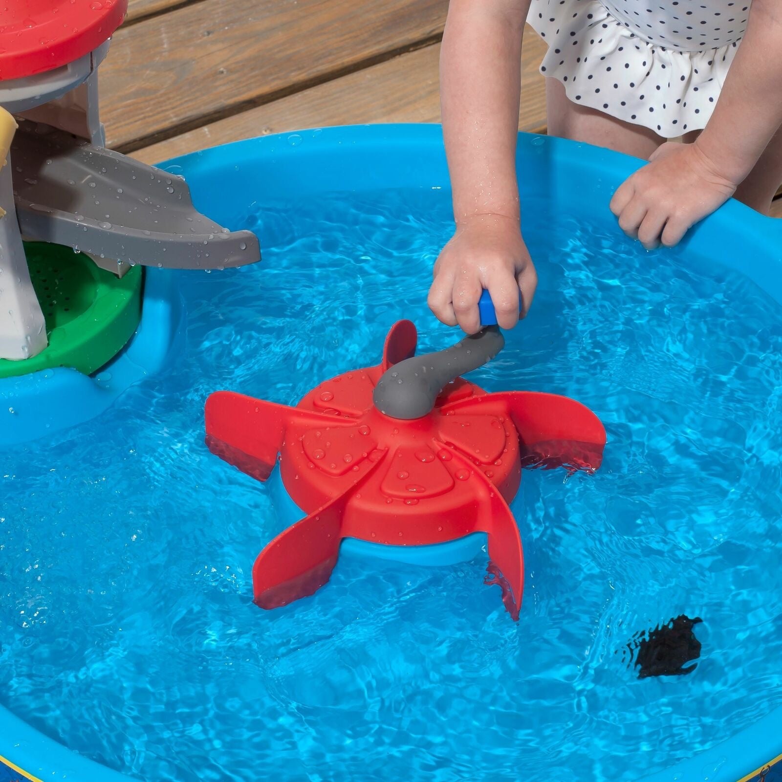 Step2 - PAW Patrol Water Table Step2 - PAW Patrol Water Table