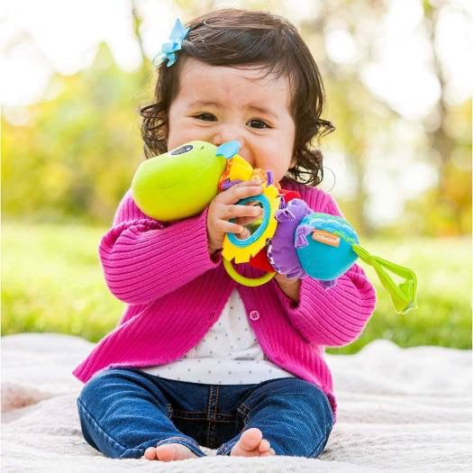 Infantino - Hug & Tug Musical Bug Infantino - Hug & Tug Musical Bug