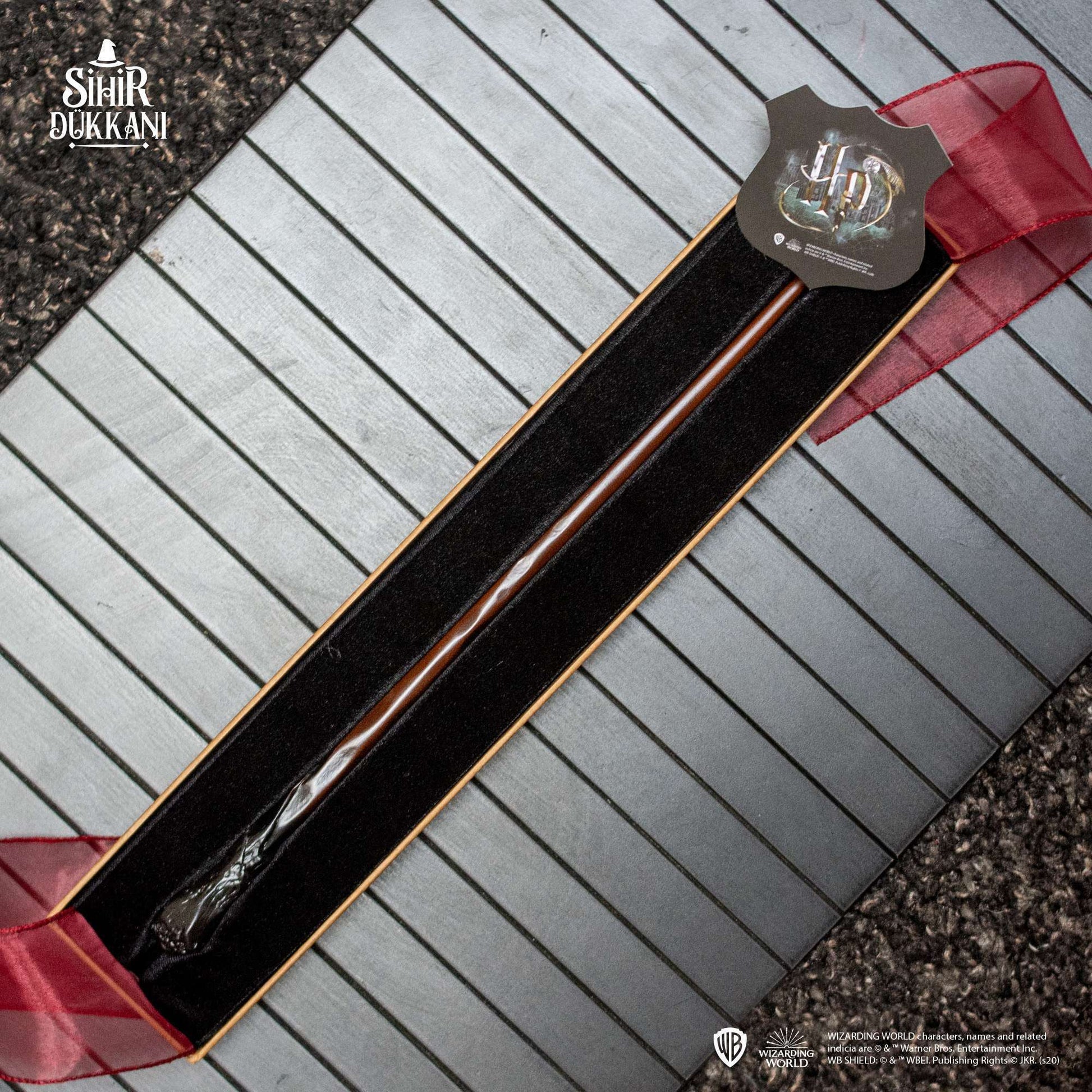 Wizarding World - Weasley's Wand with Ollivander's Box Wizarding World - Weasley's Wand with Ollivander's Box