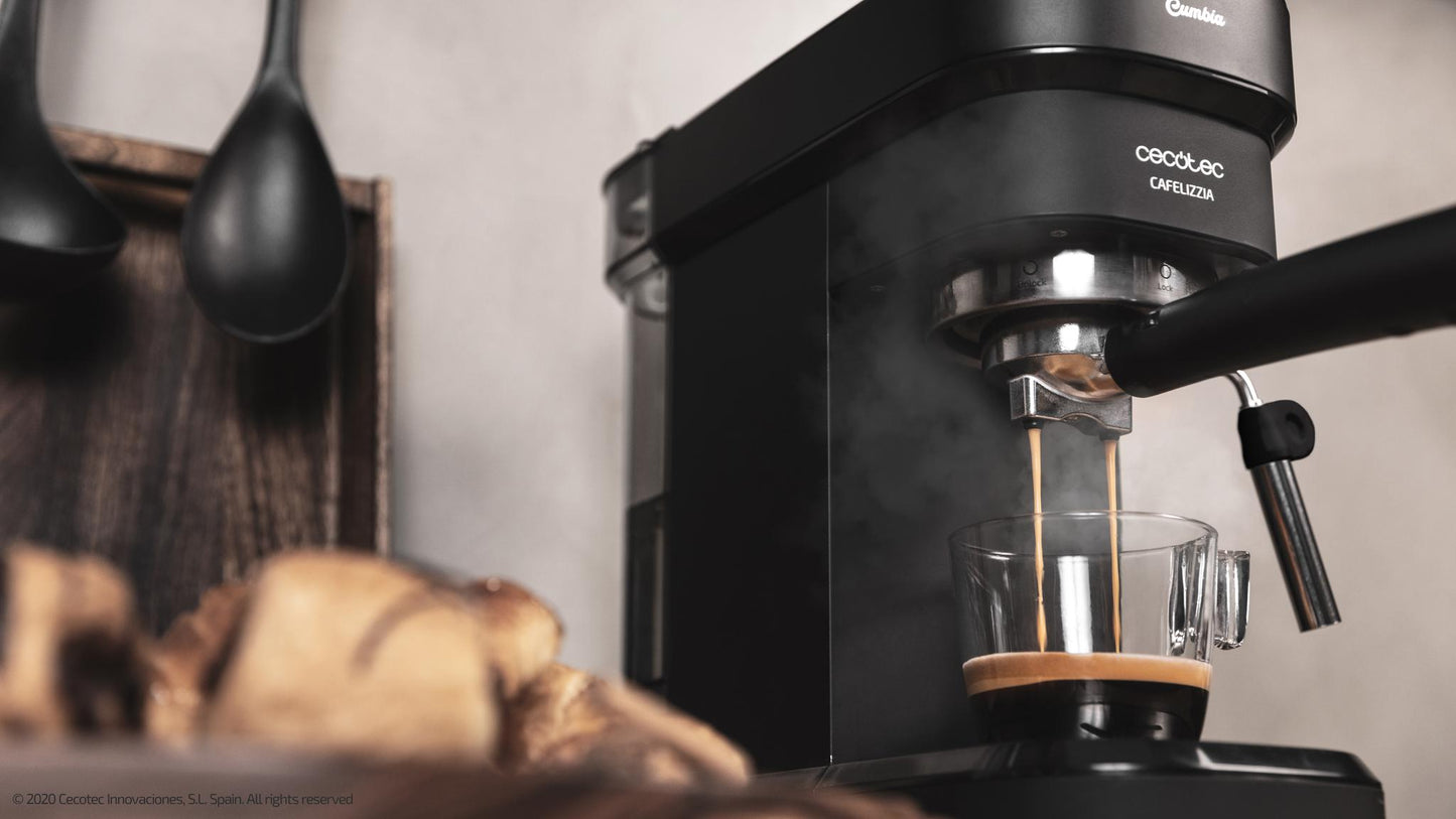 Cecotec Cafelizzia 790 Black espresso machine