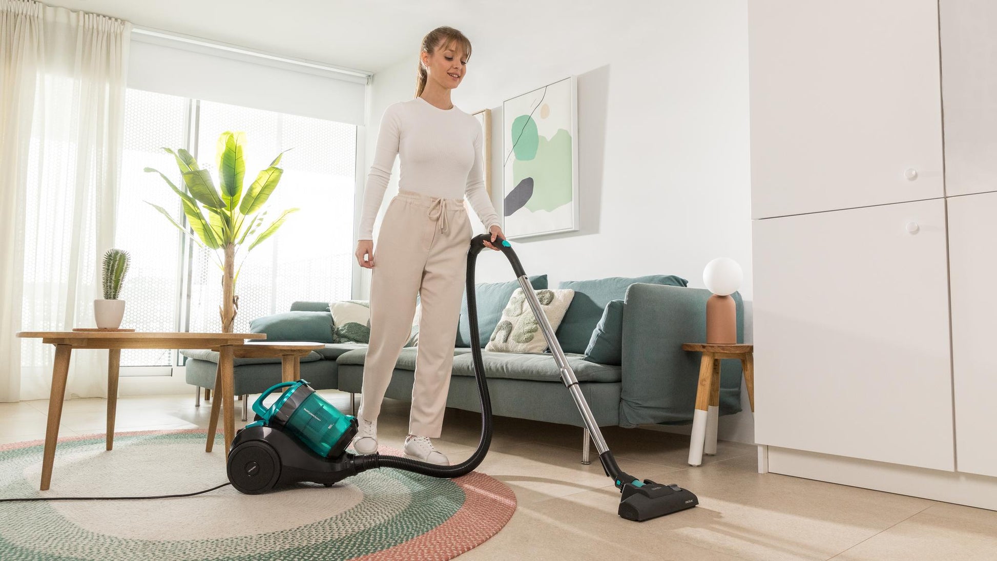 Cecotec Conga Rockstar Multicyclonic Plus vacuum