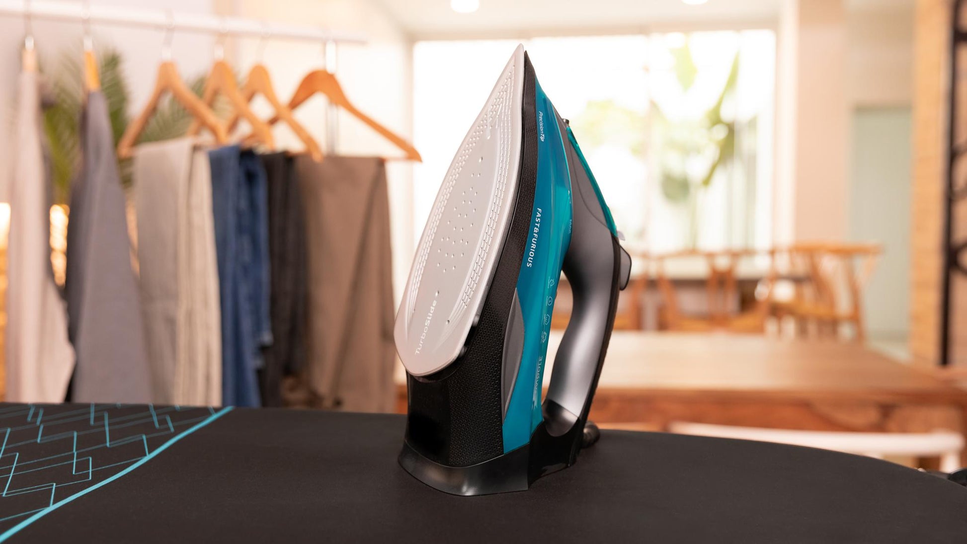 Cecotec Fast&Furious 5055 Pro steam iron