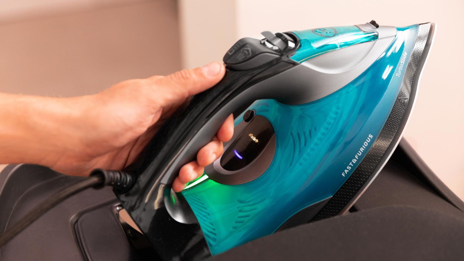 Cecotec Fast&Furious 5055 Pro steam iron