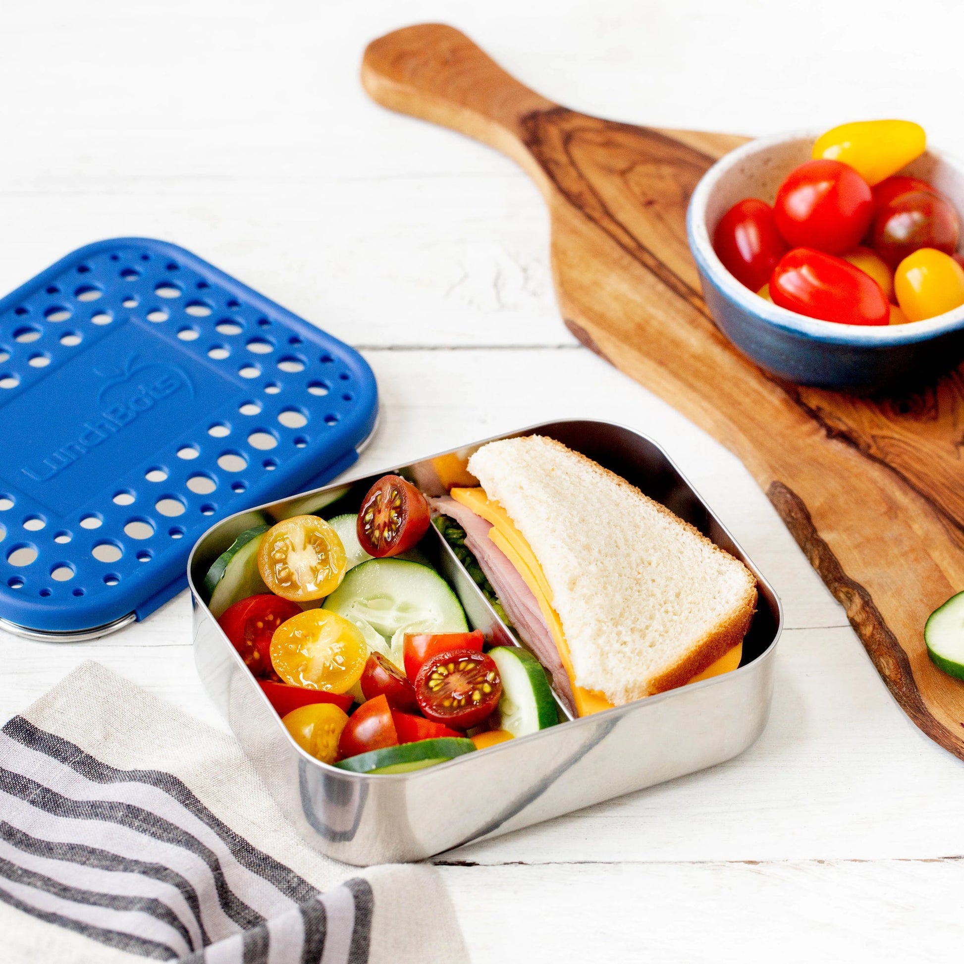 LunchBots - Medium Duo Bento Box | 2 Compartments | Blue LunchBots - Medium Duo Bento Box | 2 Compartments | Blue