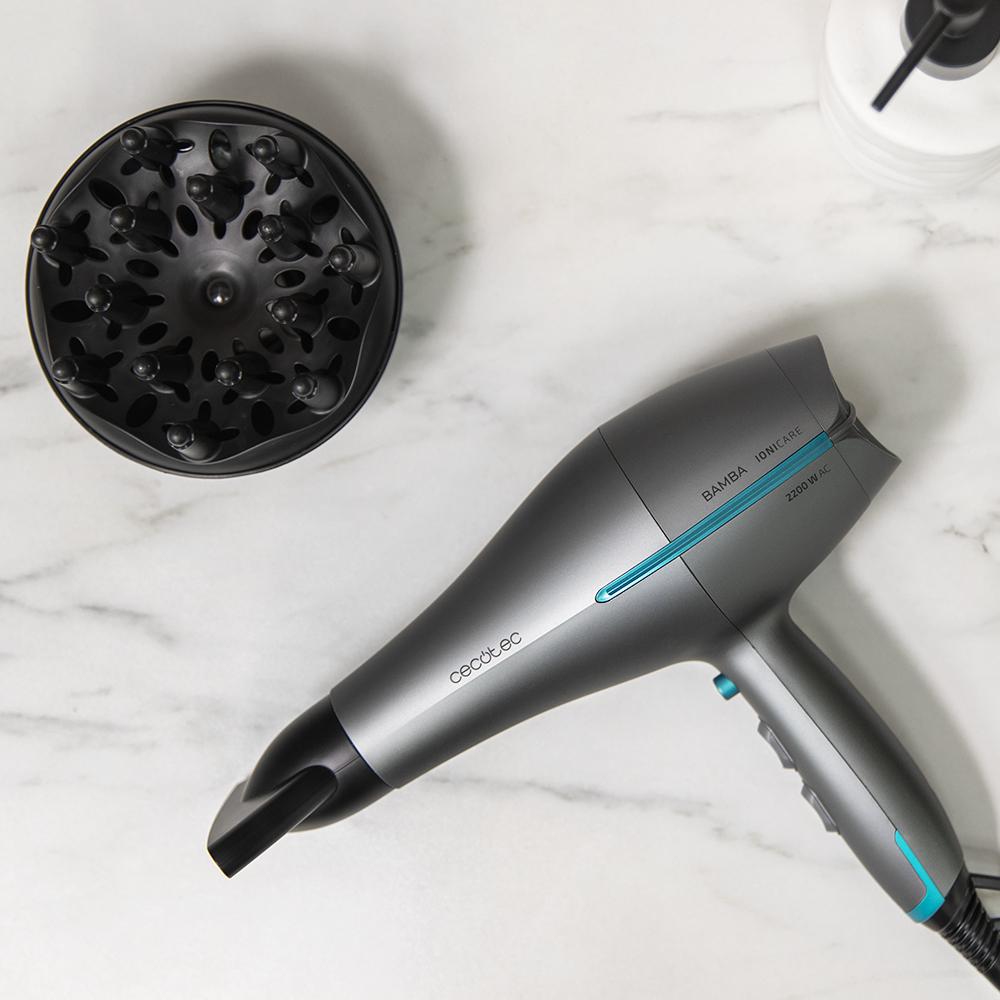 Cecotec IoniCare 5300 Maxi Aura in use