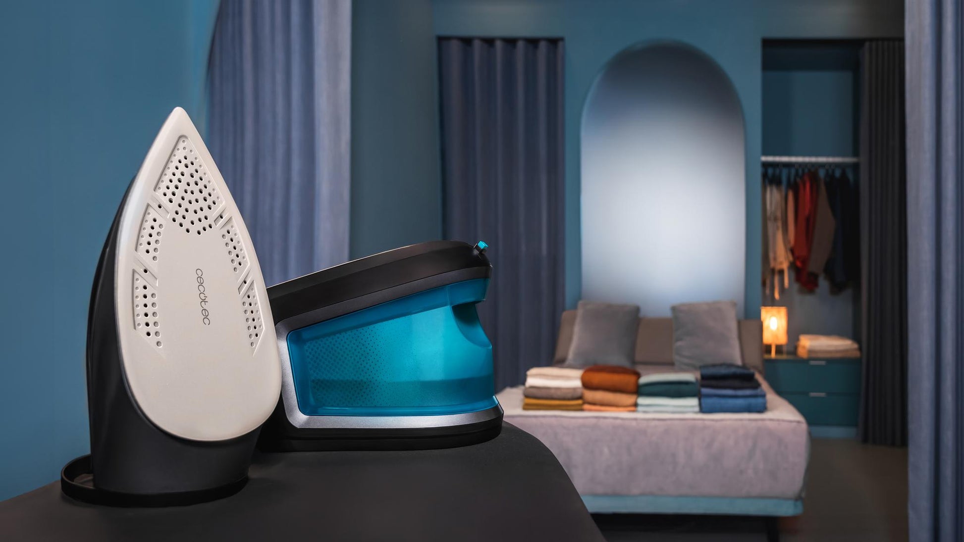Cecotec IronHero 3200 steam iron station