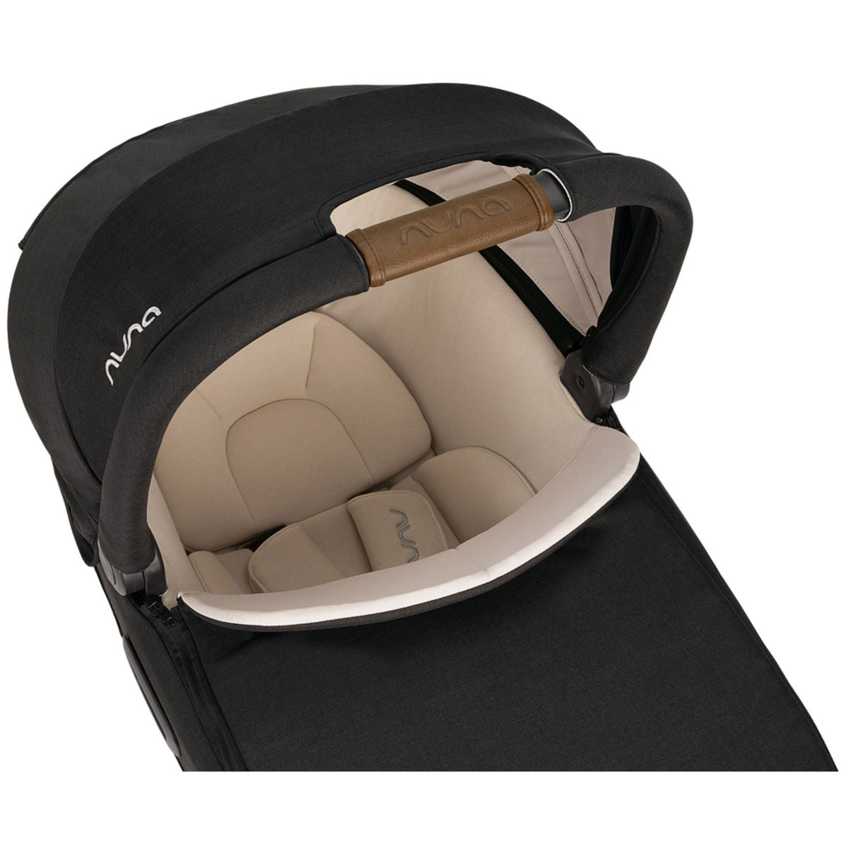 Nuna CARI next car bed Caviar