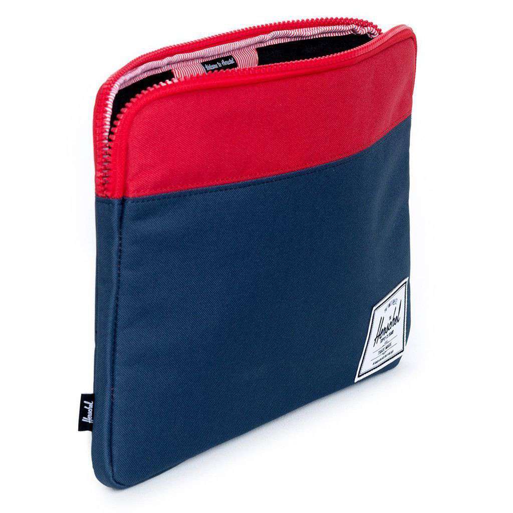 Herschel Anchor Laptop Sleeve Peacoat/Red 13 Inch - detail view