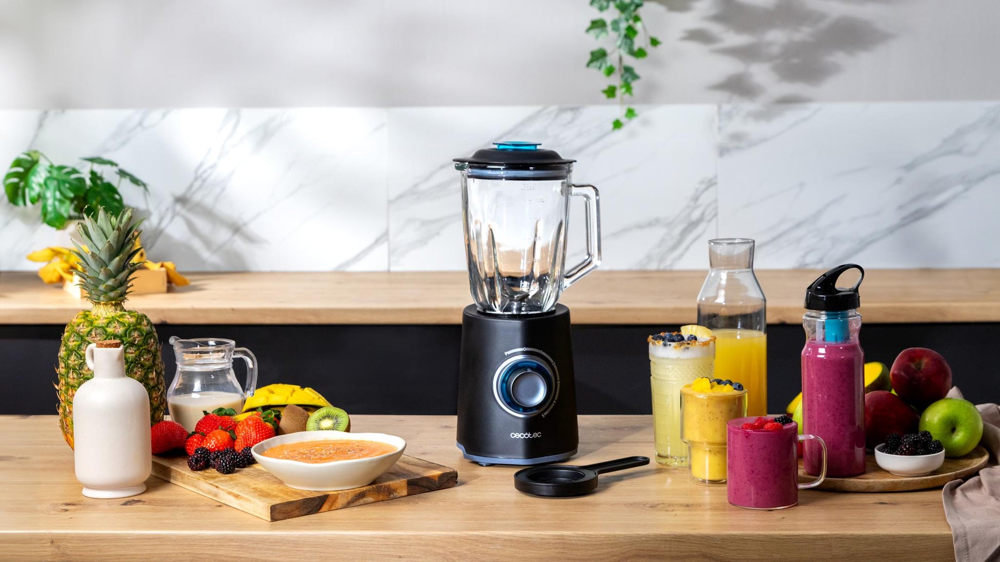 Cecotec Power Black Titanium 2000MAX Mix Go blender
