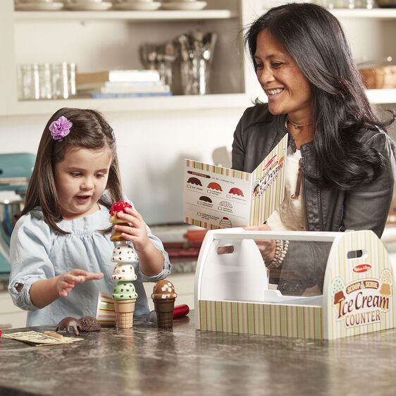 Melissa & Doug Scoop & Serve Ice Cream Counter 3Y+ Melissa & Doug Scoop & Serve Ice Cream Counter 3Y+