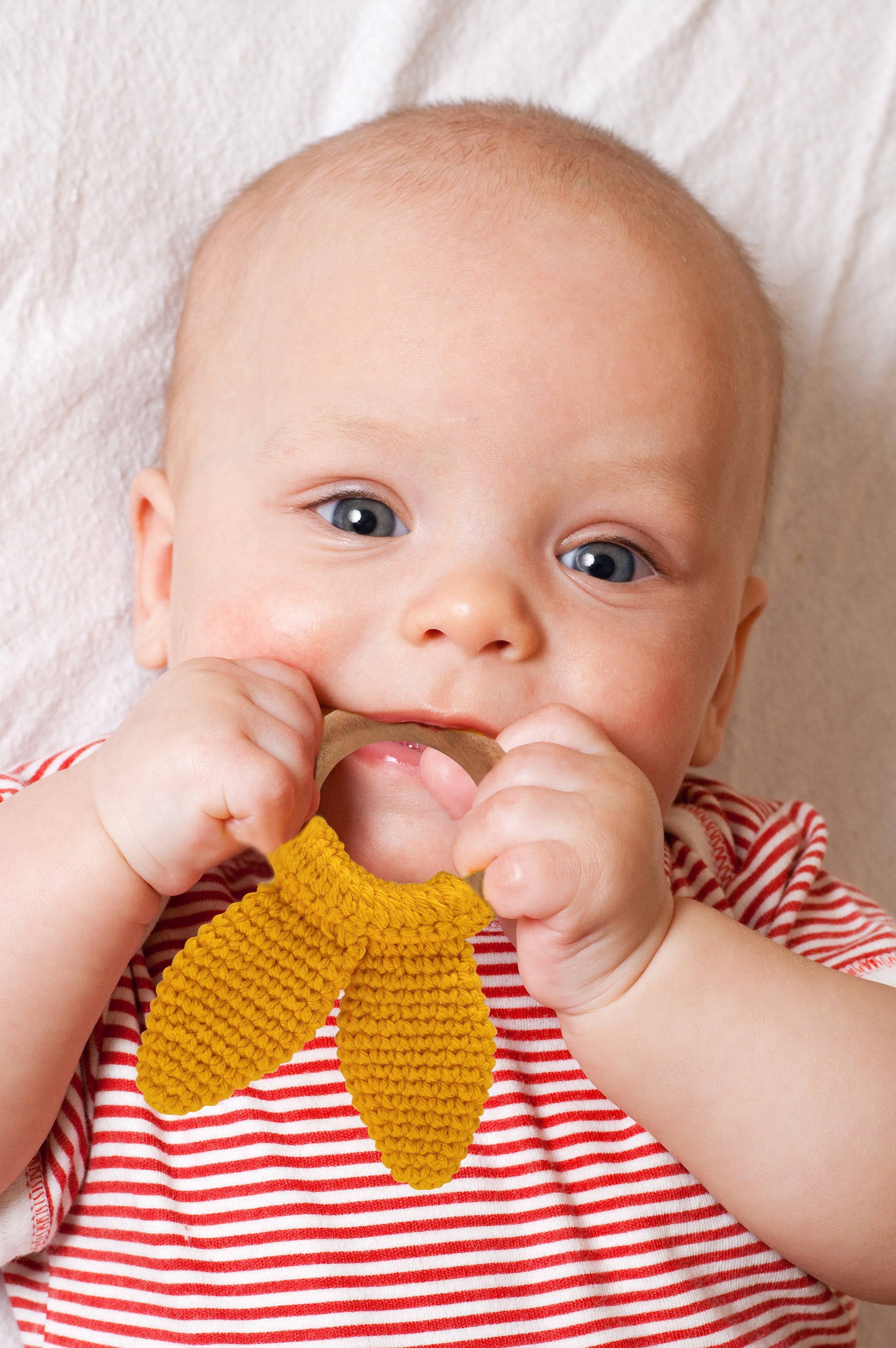 BabyJem - Knitted Cotton & Wooden Ring Teether BabyJem - Knitted Cotton & Wooden Ring Teether