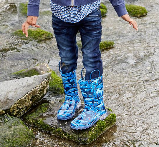 Western Chief Kids SHARK CHASE LIGHTED Rain Boots - BambiniJO | Buy Online | Jordan