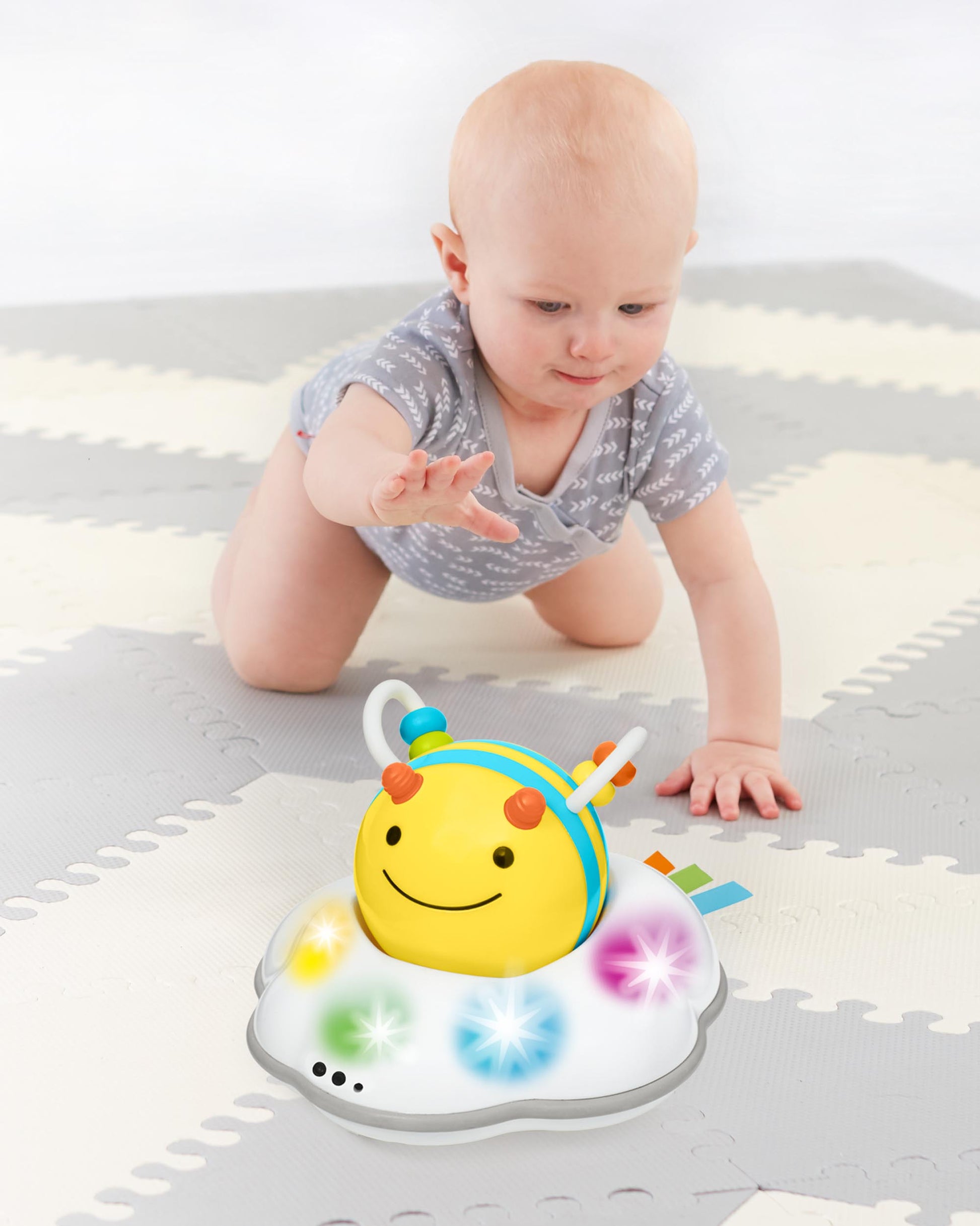 Explore & More Follow-Bee Crawl Toy Explore & More Follow-Bee Crawl Toy