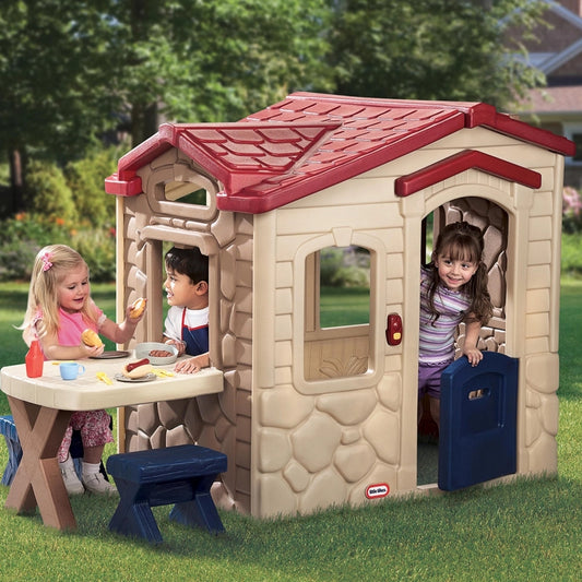 Little Tikes Picnic on the Patio Playhouse — BambiniJO Jordan