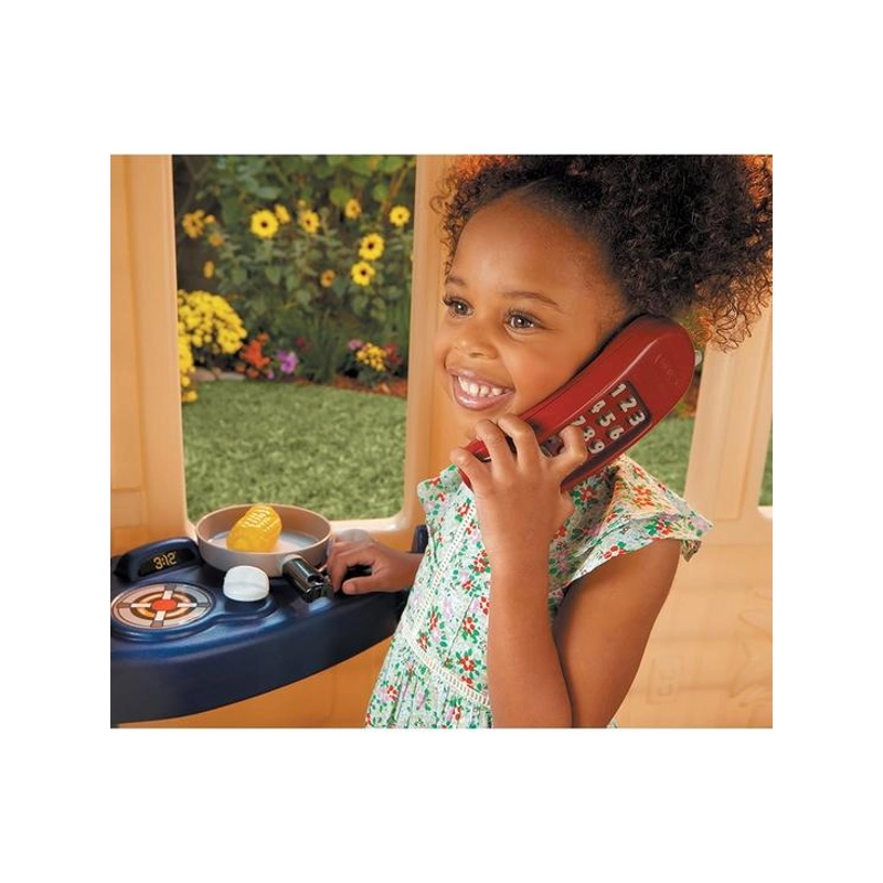 Little Tikes - Picnic on the Patio Playhouse Little Tikes - Picnic on the Patio Playhouse