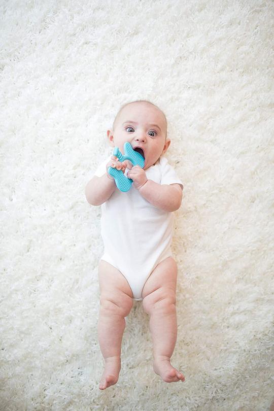 Dr. Brown's - Flexees Friends Teether Elephant 3m+ Dr. Brown's - Flexees Friends Teether Elephant 3m+