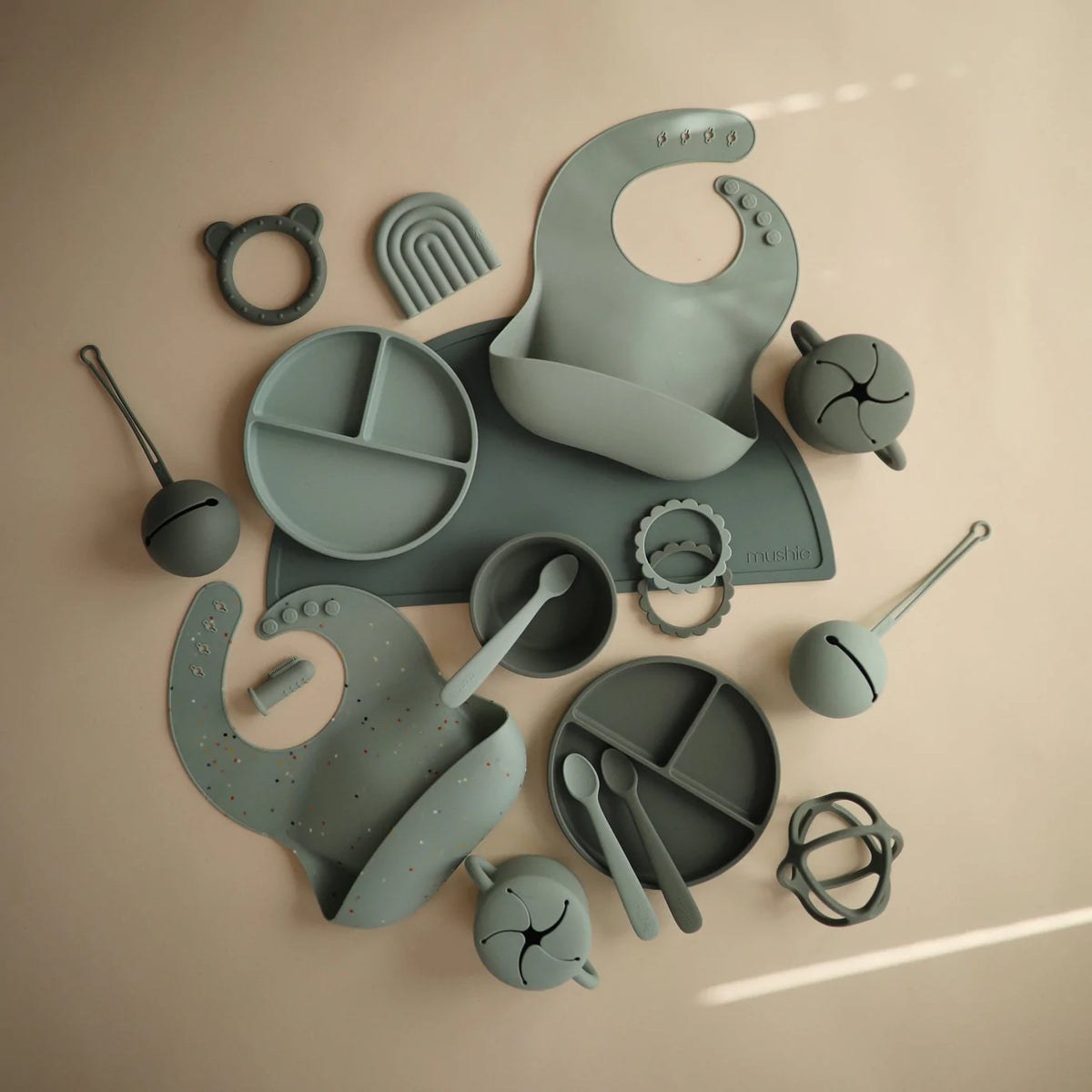 MUSHIE - Silicone Suction Plate | Cambridge Blue MUSHIE - Silicone Suction Plate | Cambridge Blue